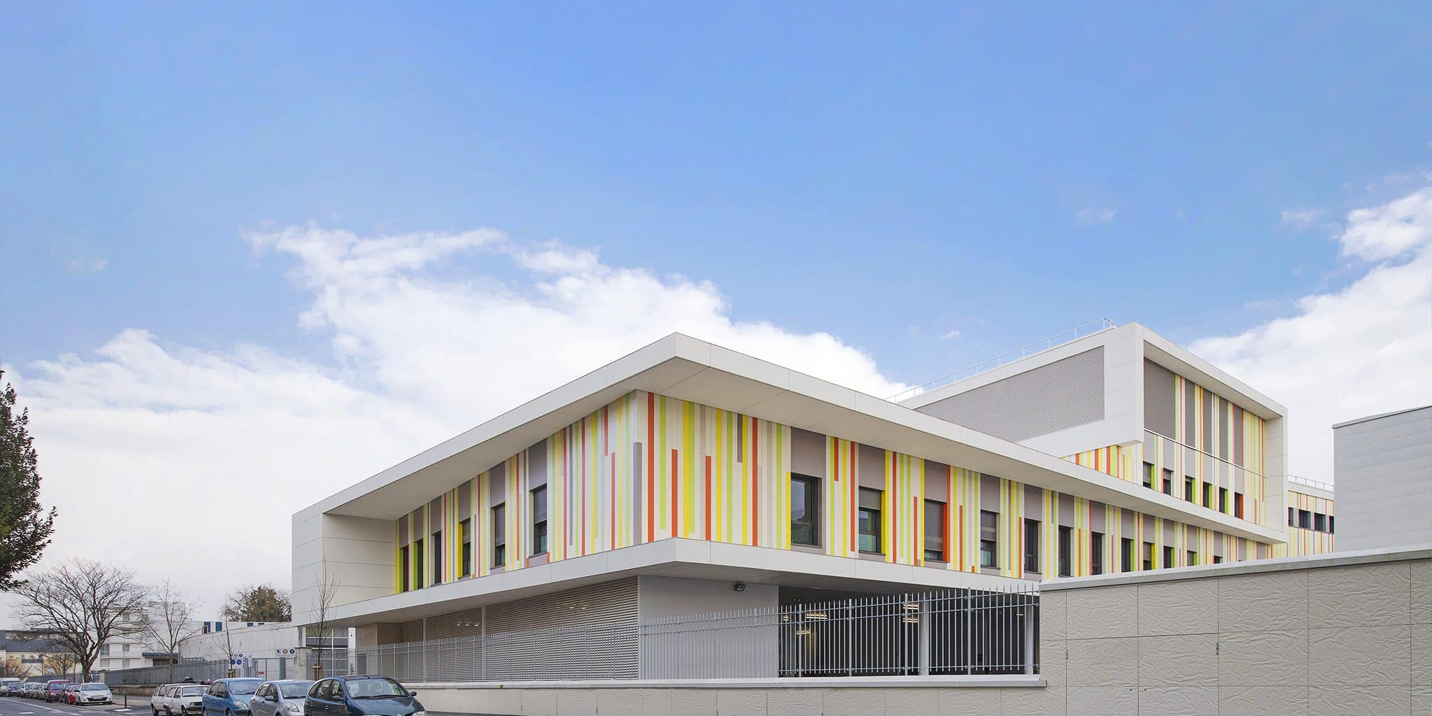 Réanimation néonatale et néonatalogie, site Bretonneau CHRU de Tours, Vue de la façade