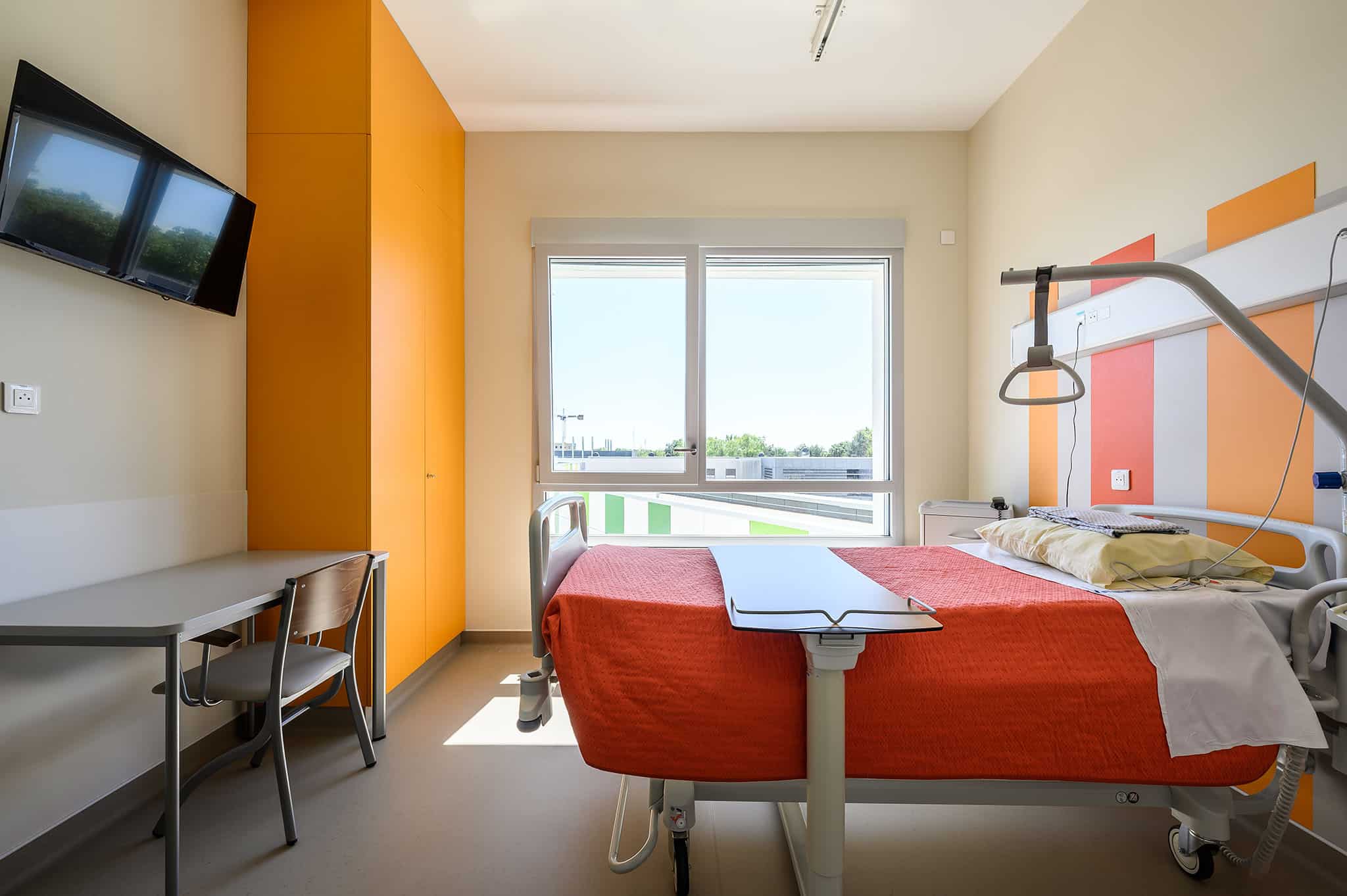 Centre de rééducation SSR à Bourg-en-Bresse, vue sur la Chambre