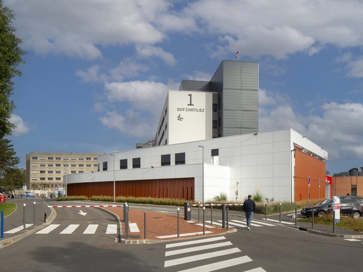 hôpital de Tourcoing, extension et restructuration de l'aile B et C, vue de l'entrée