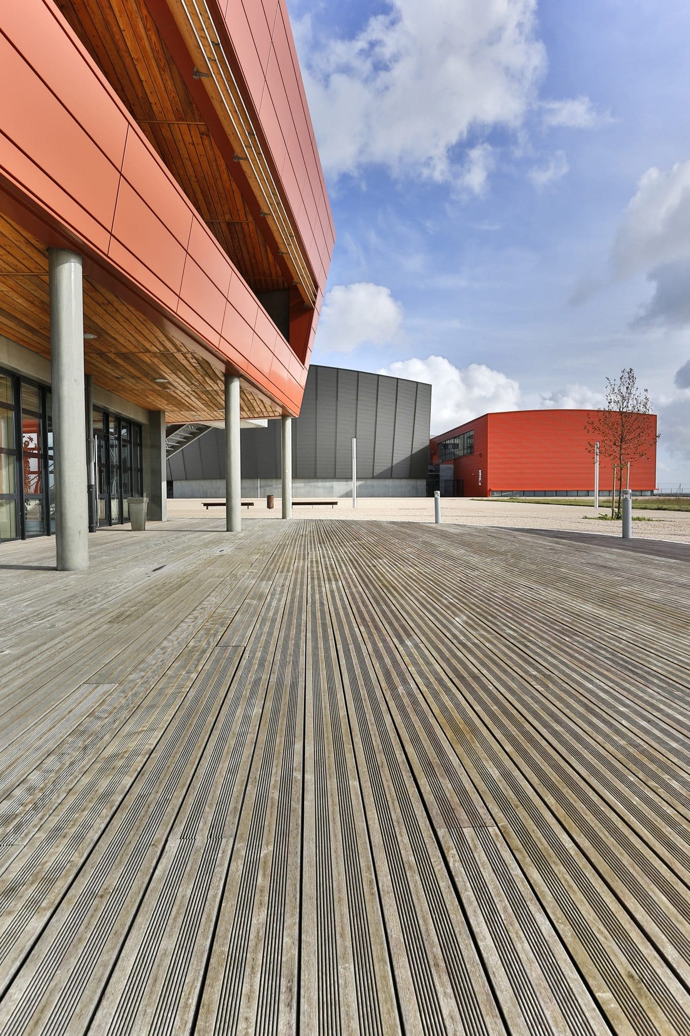 L'acclameur, salle de sport et de spectacle, à Niort, vue de l'extérieur