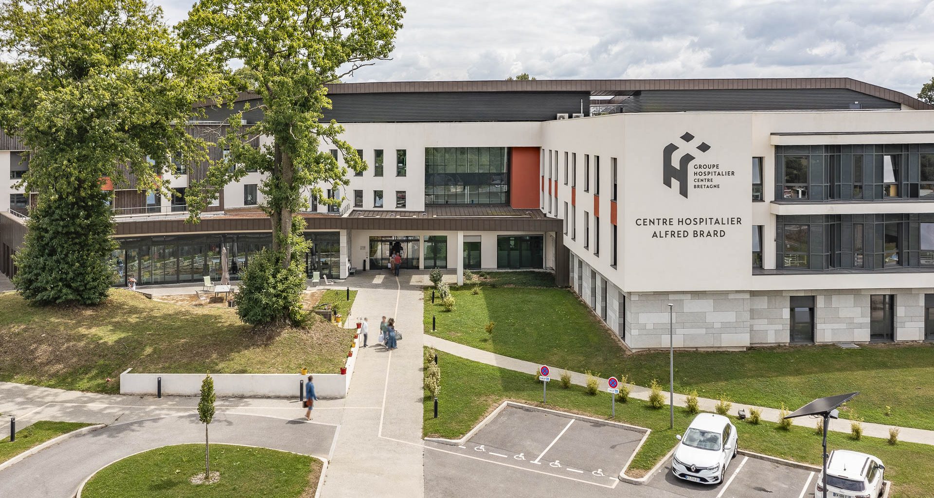 Hôpital Alfred Brard à Guémené sur Scorff, vue de la façade