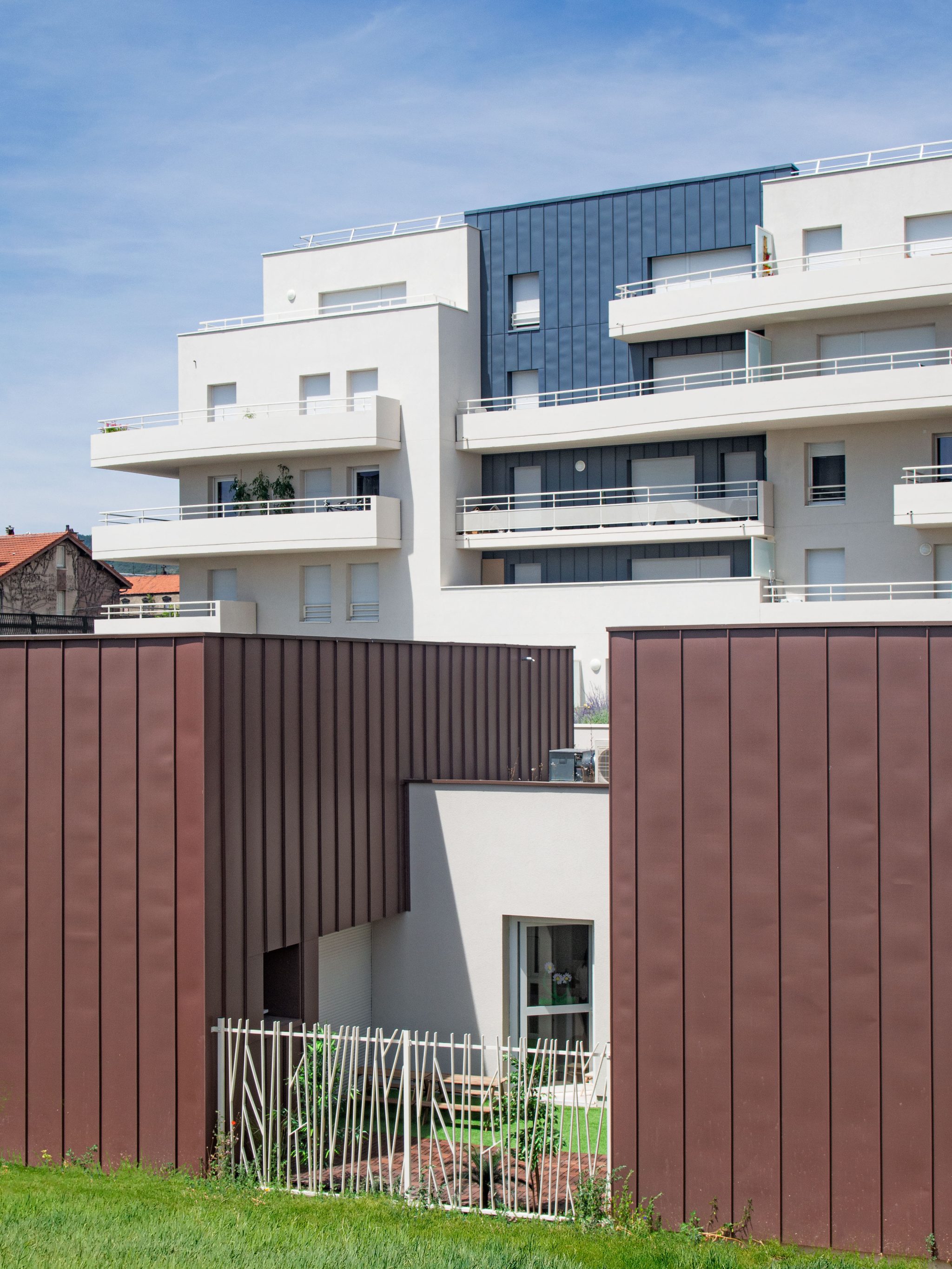 Logements, locaux libres et crèche, rue du Ressort à Clermont-Ferrand, vue de la crèche