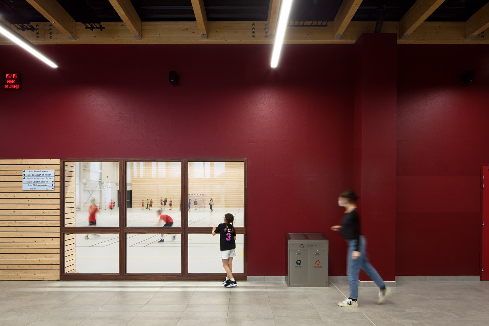 Halle de Beaucouze, vue sur le hall