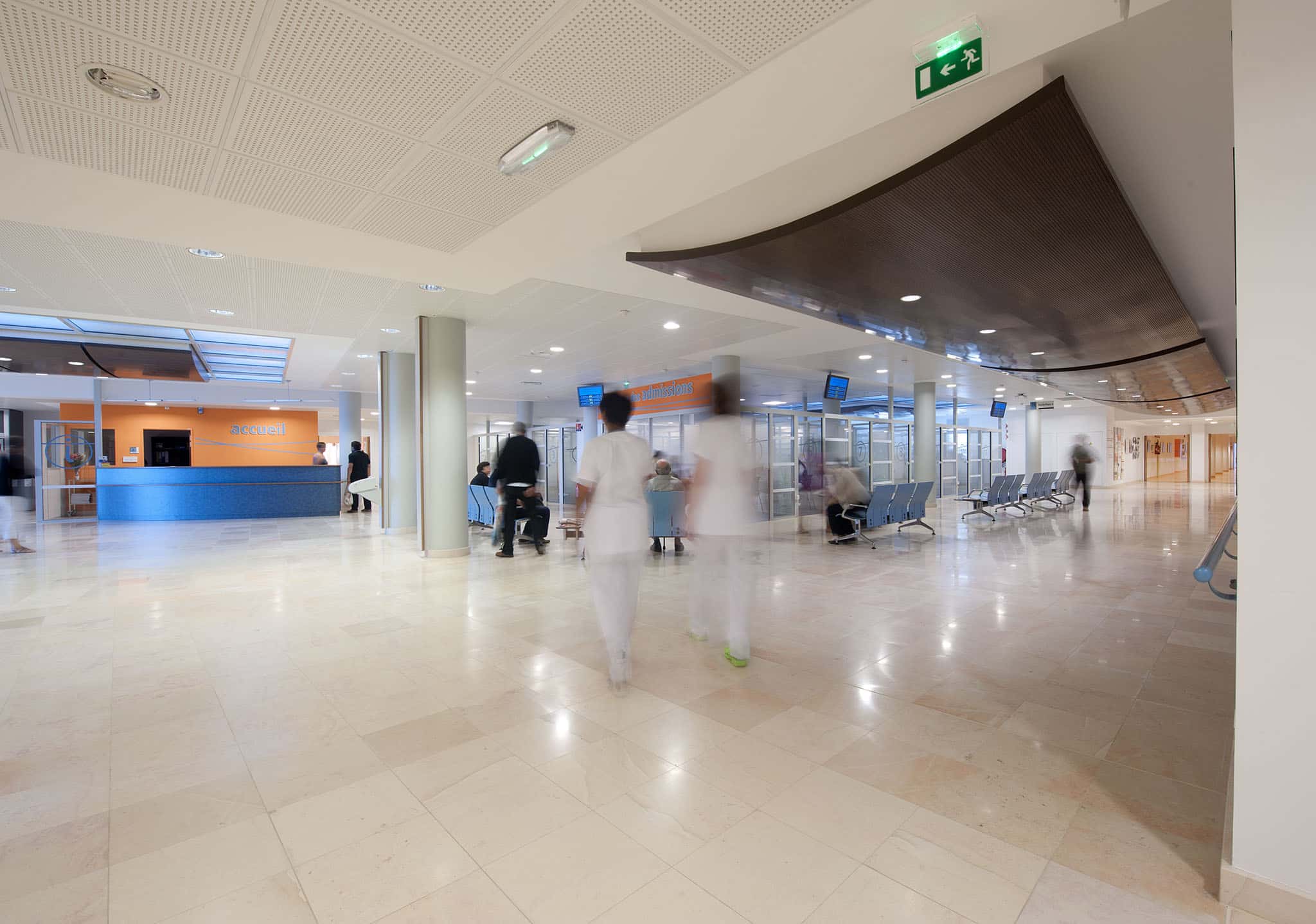 Centre Hospitalier Pierre Oudot à Bourgoin-Jallieu, vue du Hall