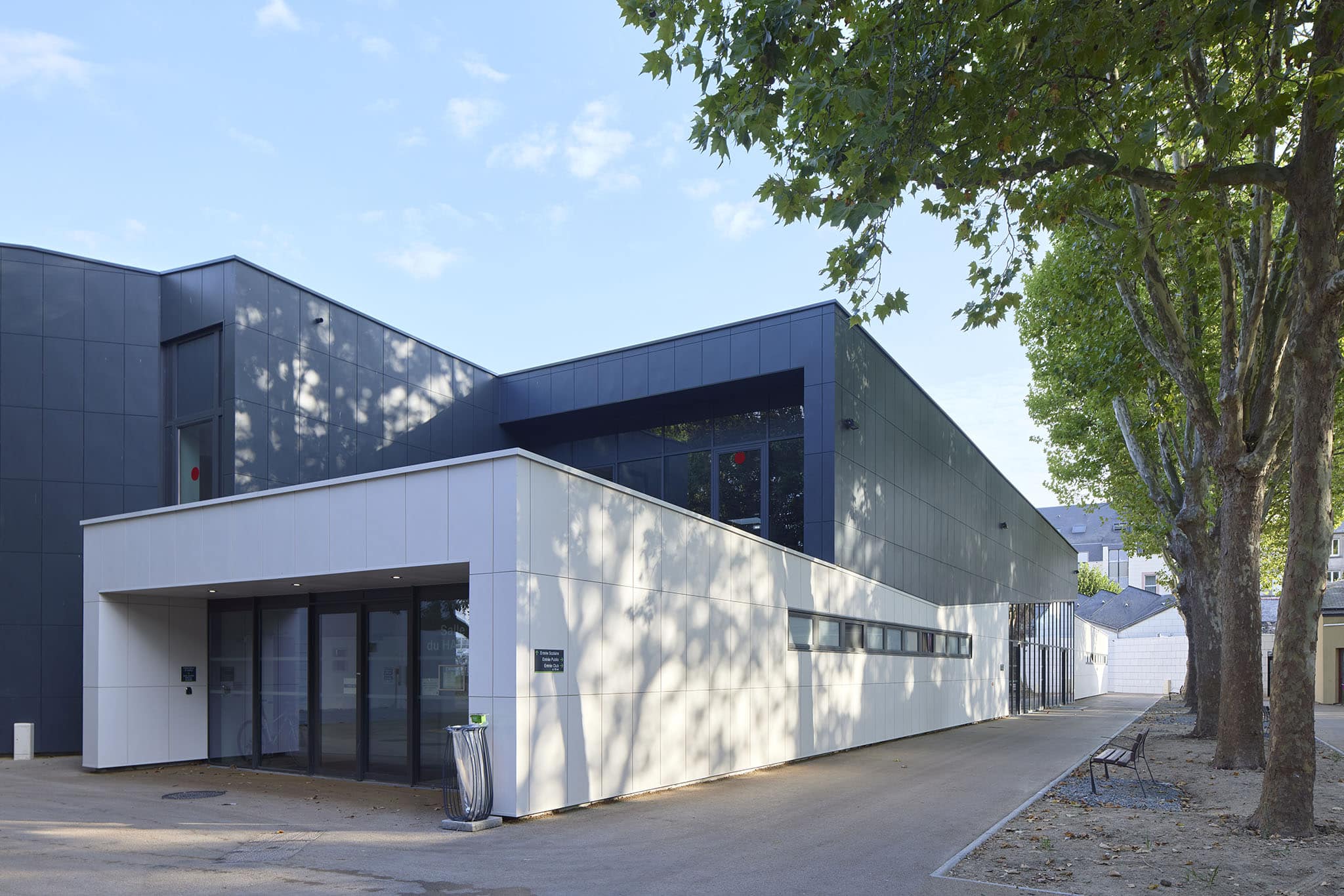 Salle du Haras à Angers, vue sur l'accès joueurs