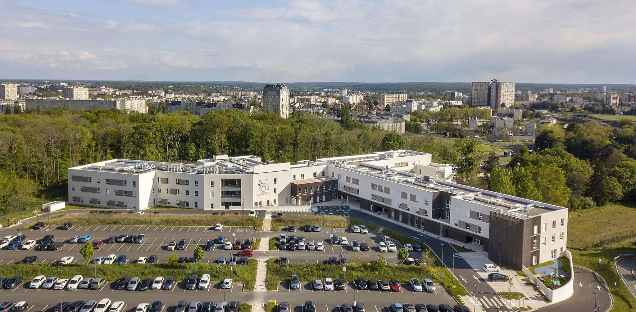 Construction de l'hôpital Melun-Sénart à Melun, vue aérienne