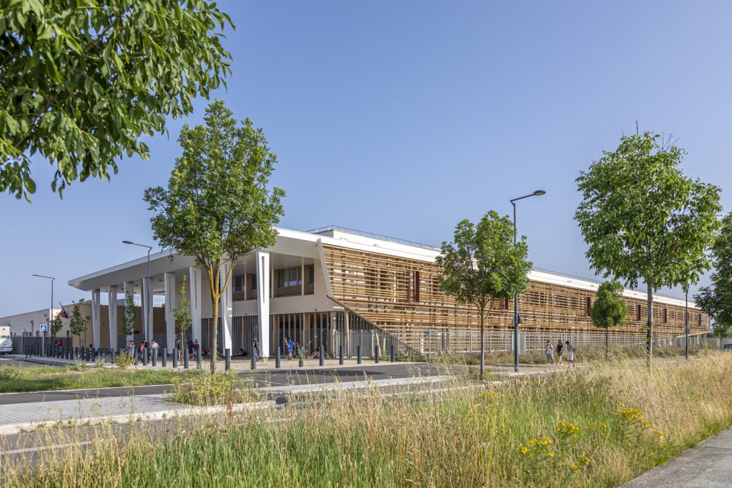Les Yeux carrés-CRR-collège à toulouse Paleficat, vue de la façade