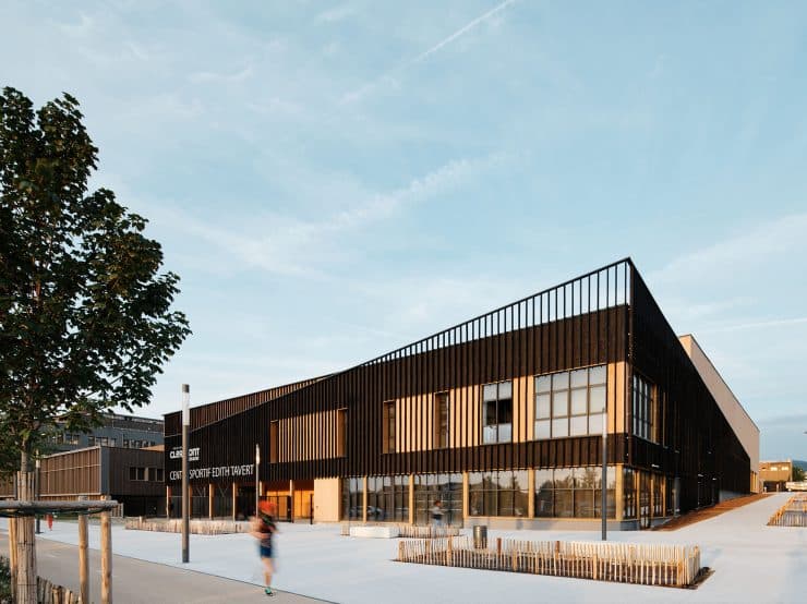 Complexe sportif Edith Tavert à Clermont-Ferrand, vue sur l'extérieure