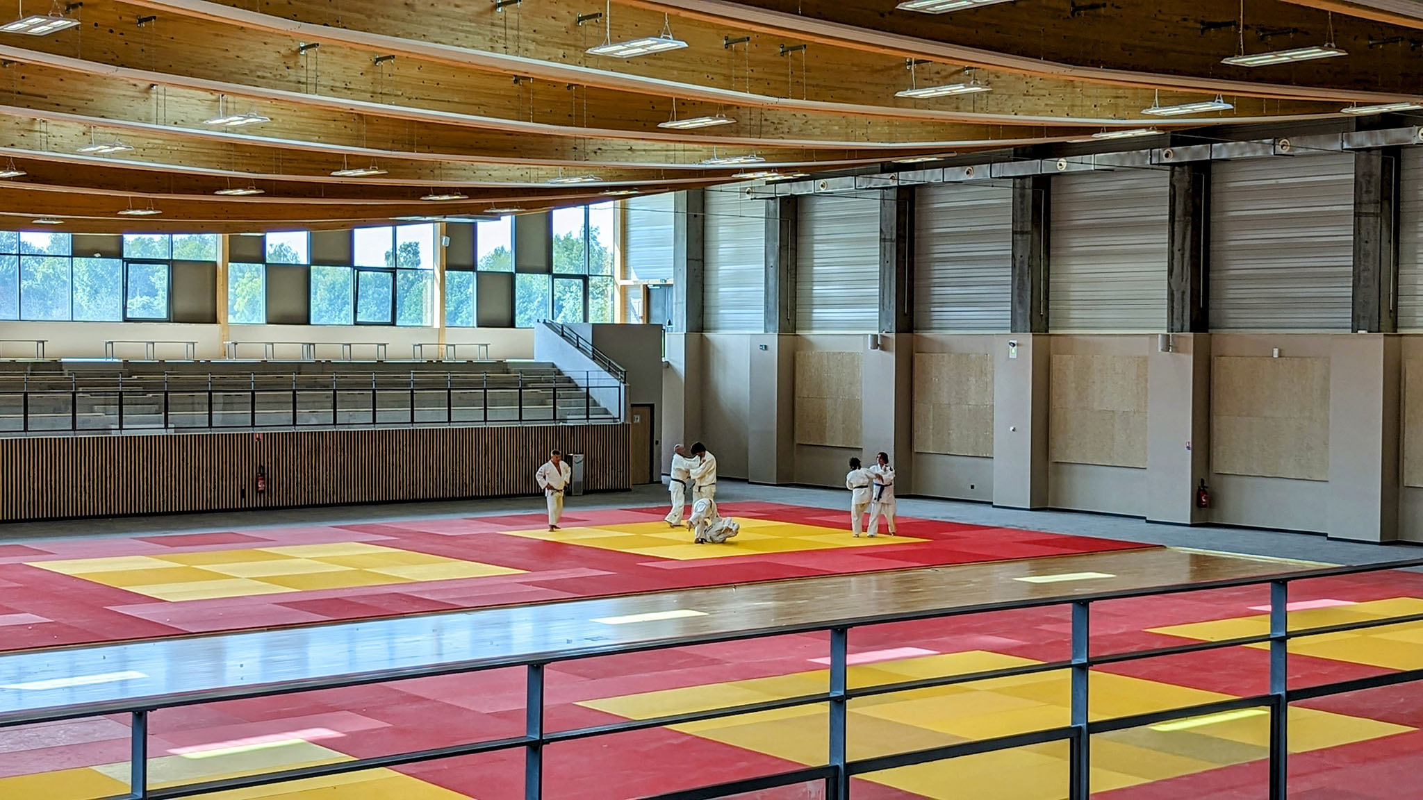 Complexe Marie Curie à Nogent-sur-Oise, vue sur le dojo