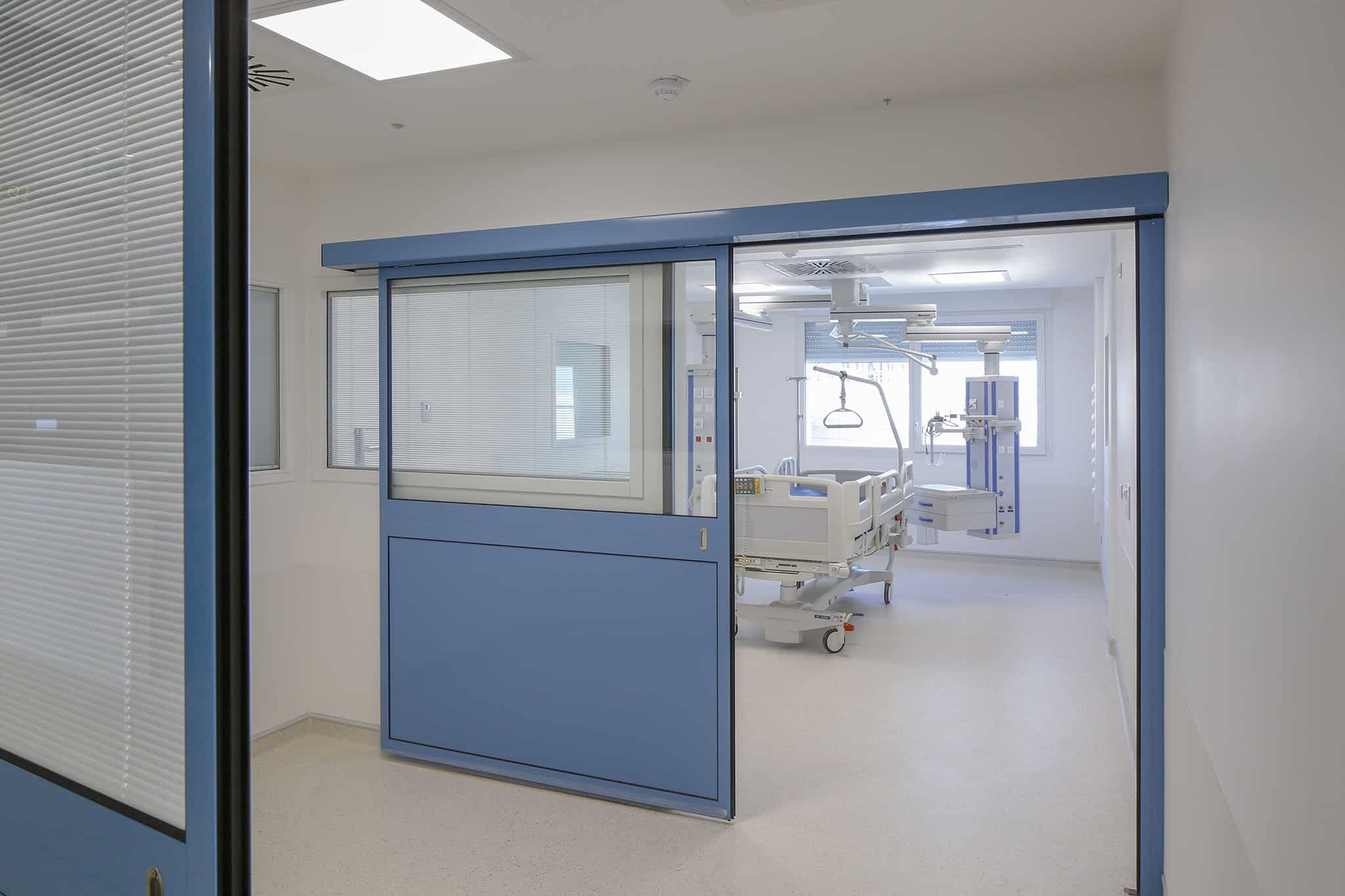 Extension des soins critiques et de la radiothérapie au CHU d'Amiens Picardie, chambre de réanimation